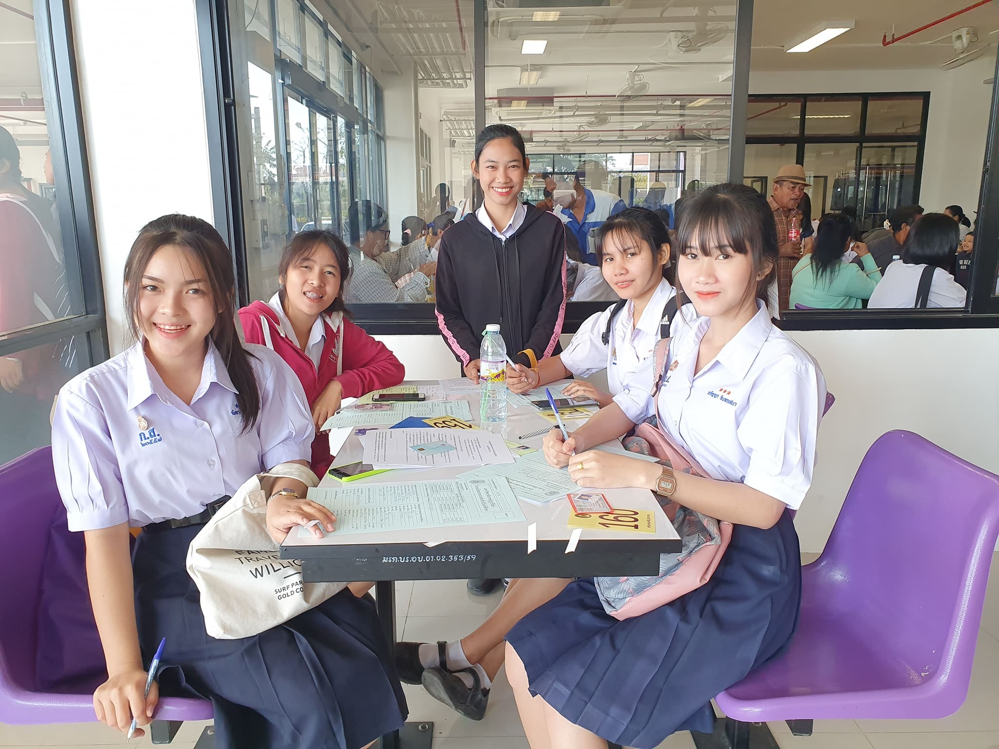 นักเรียนใหม่รายงานตัวที่มหาวิทยาลัยราชภัฏบุรีรัมย์
